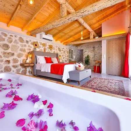 Flower Goekce / Kalkan Hotell Kaş